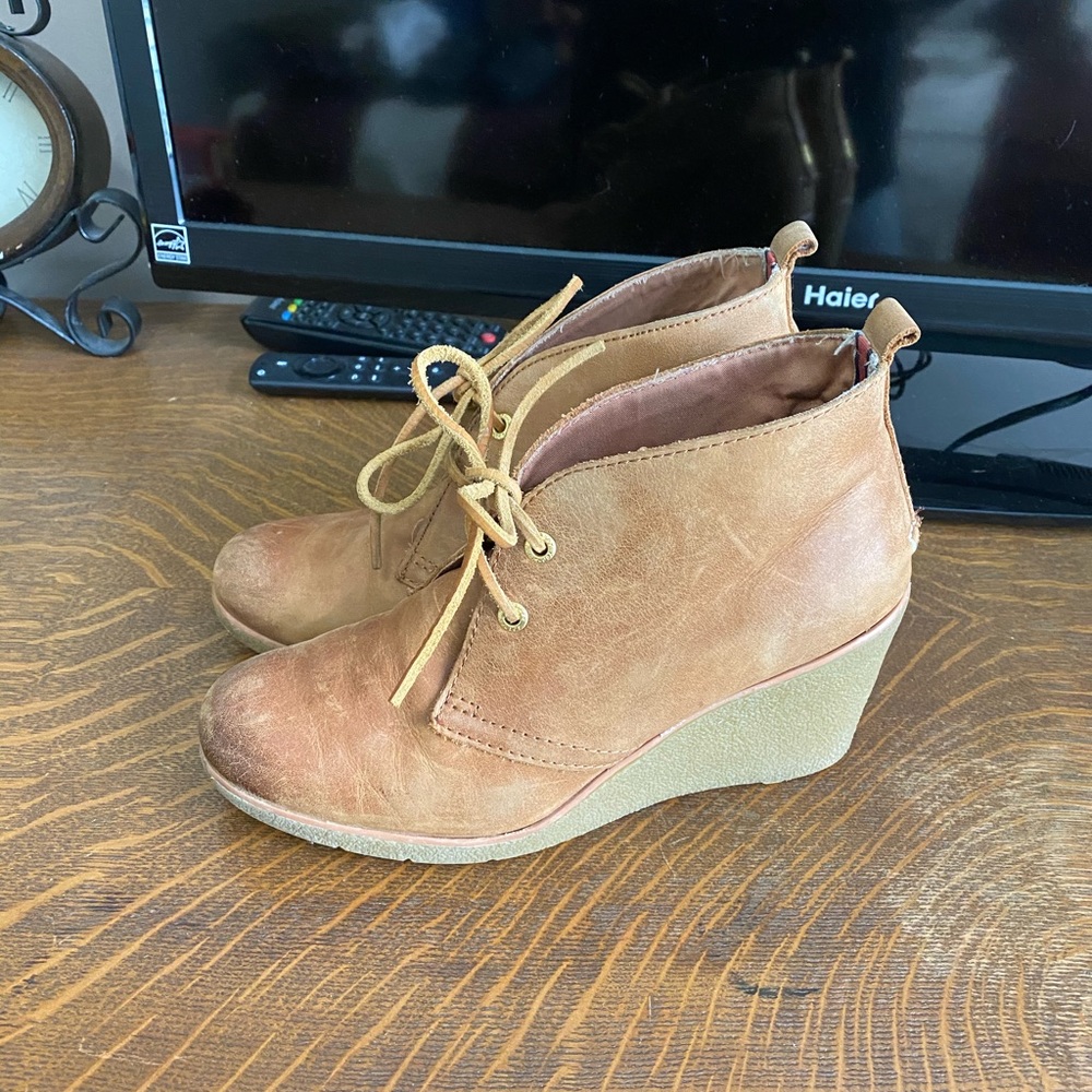 SPERRY Top-Sider Harlow Tan Wedge Booties Size 8